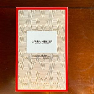 NWT LAURA MERCIER Paint the Town Luxe Brush Collection